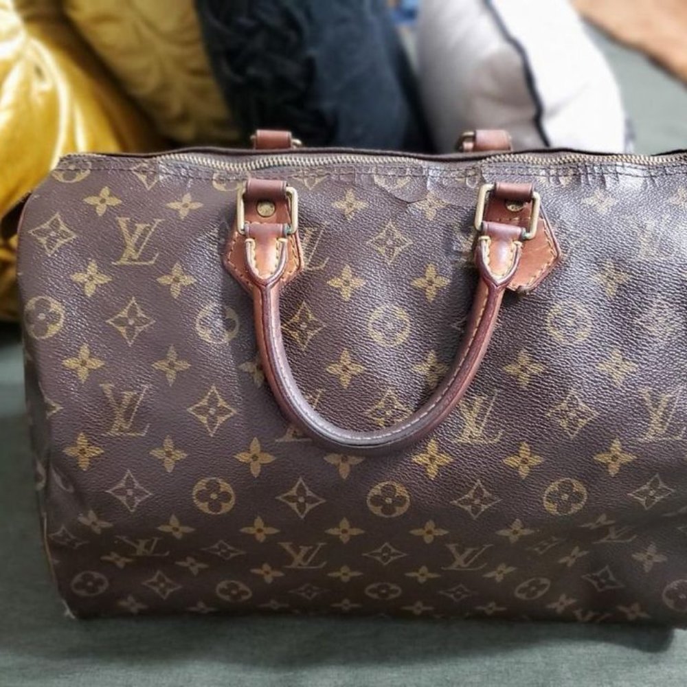Authentic Louis Vuitton Speedy 35